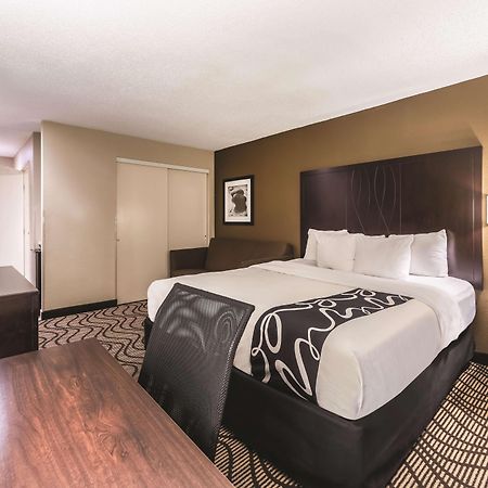 La Quinta By Wyndham Collinsville - St. Louis Exterior foto
