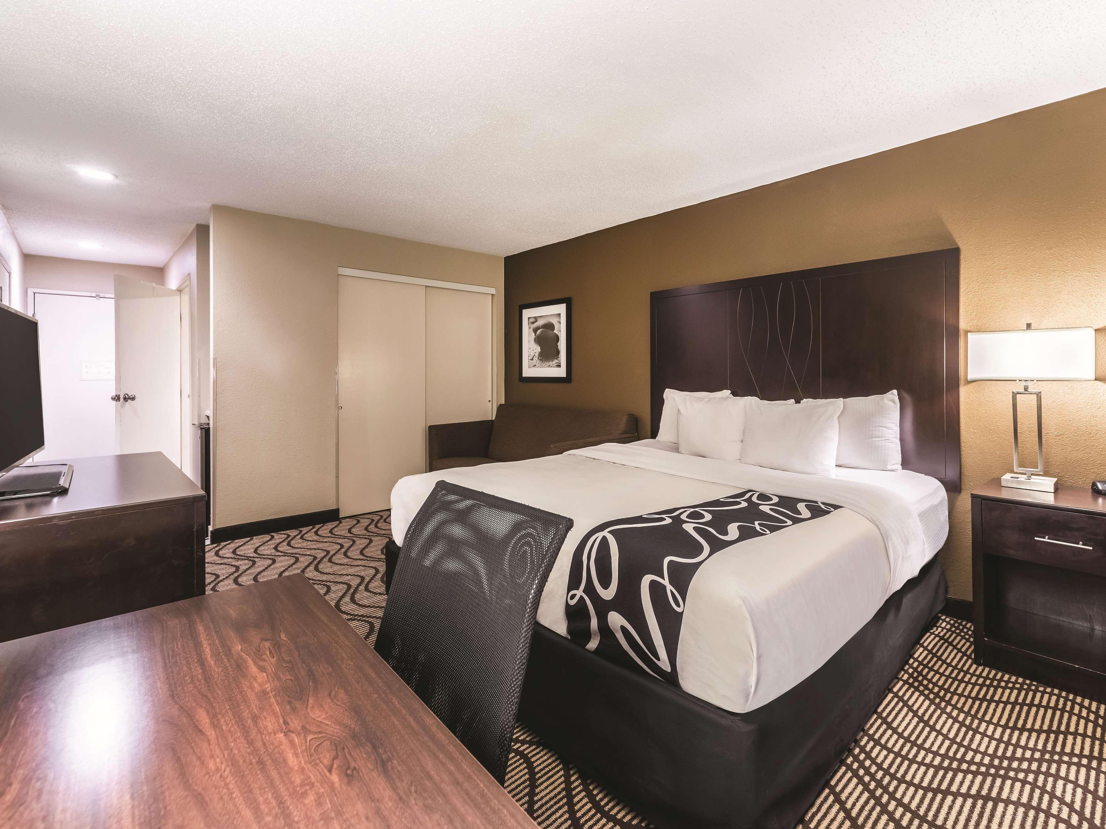La Quinta By Wyndham Collinsville - St. Louis Exterior foto