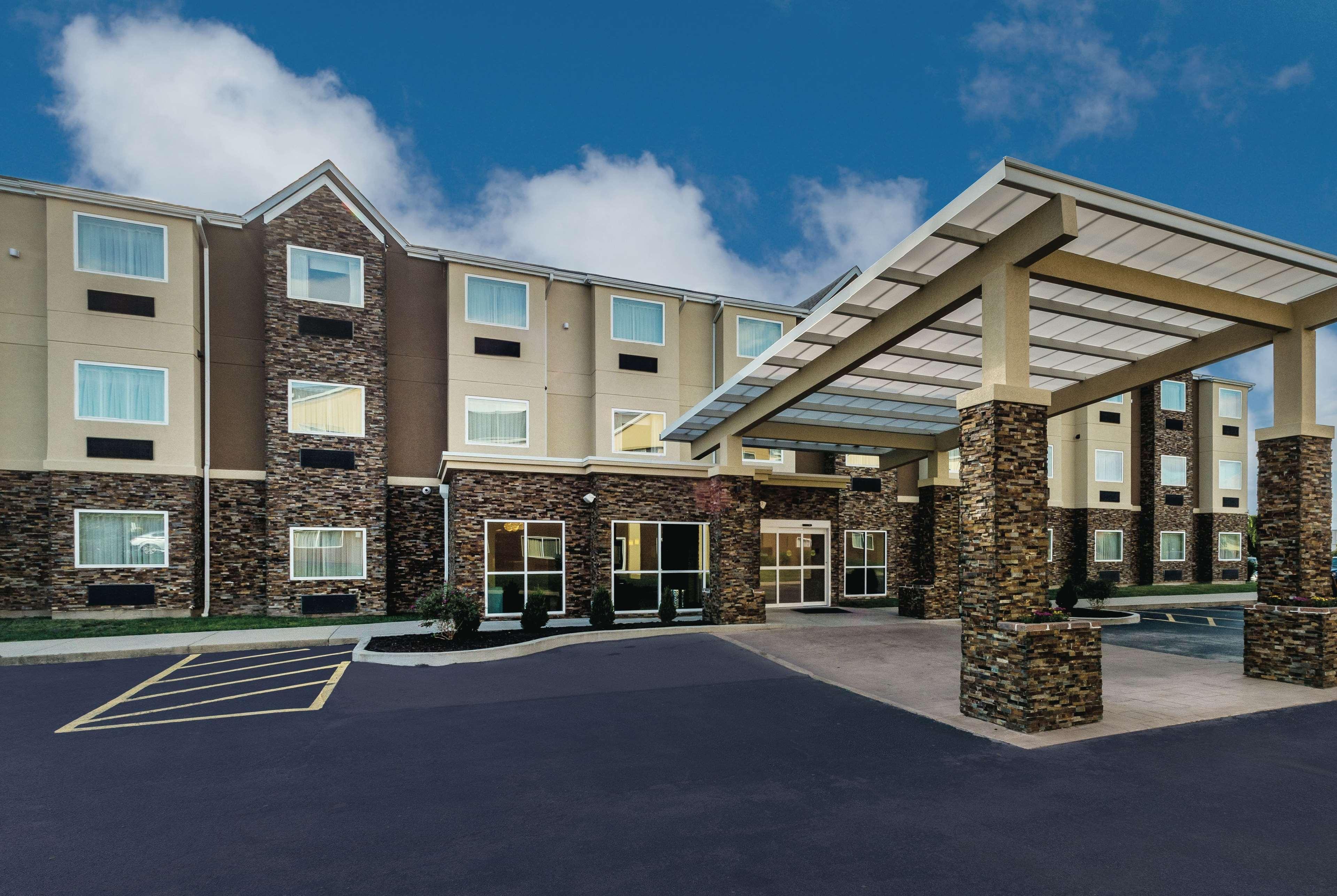 La Quinta By Wyndham Collinsville - St. Louis Exterior foto